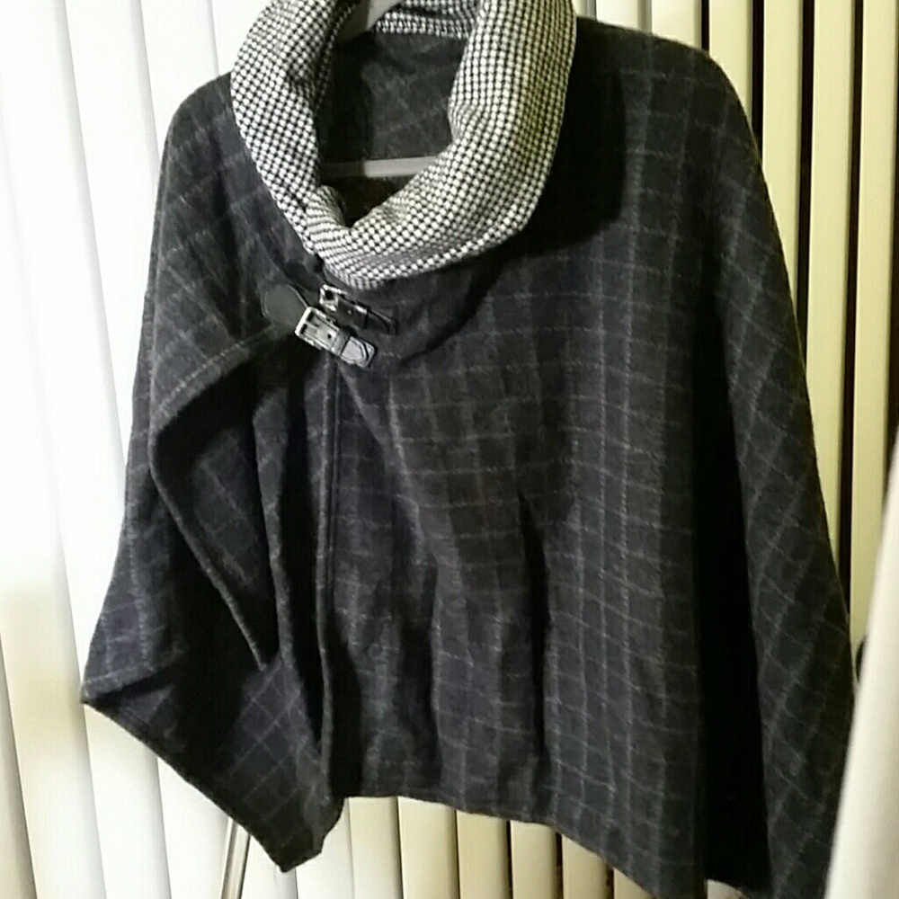 Cape with leather buckle detail